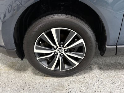 2022 Toyota Venza LE