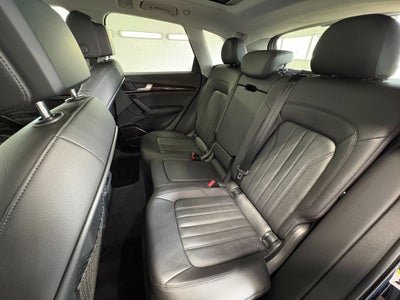 2018 Audi Q5 2.0T Premium Plus Panoramic Sunroof