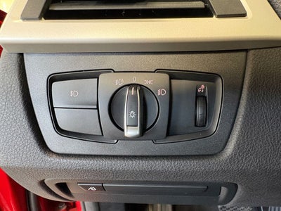 2018 BMW 3 Series 320i xDrive Convenience Package