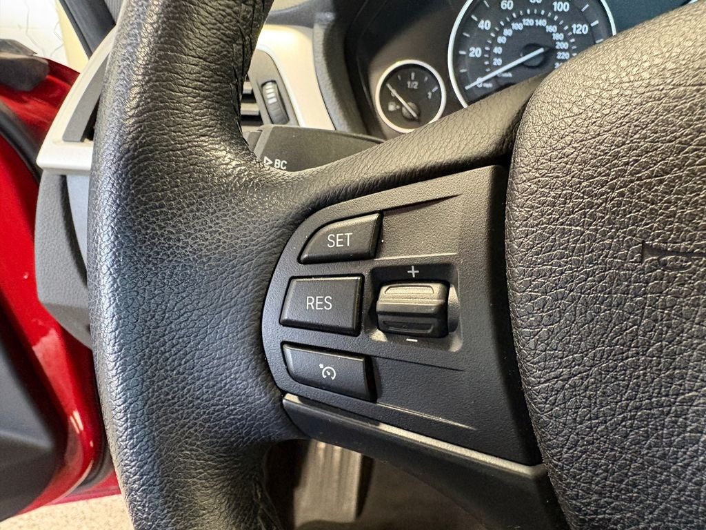 2018 BMW 3 Series 320i xDrive Convenience Package