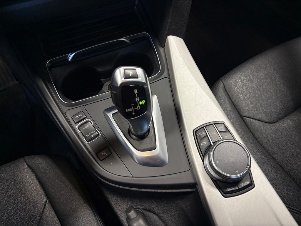 2018 BMW 3 Series 320i xDrive Convenience Package