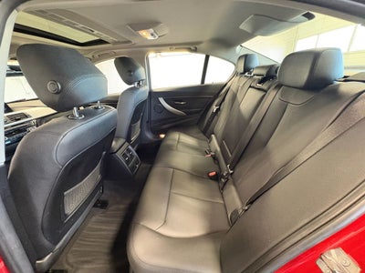 2018 BMW 3 Series 320i xDrive Convenience Package