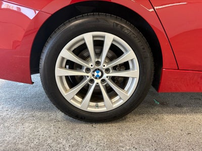 2018 BMW 3 Series 320i xDrive Convenience Package