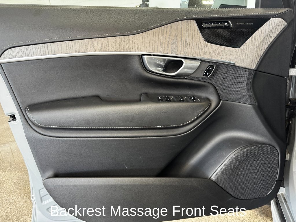 2024 Volvo XC90 Recharge Plug-In Hybrid Ultimate Lounge Package