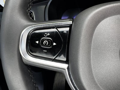 2024 Volvo XC90 Recharge Plug-In Hybrid Ultimate Lounge Package