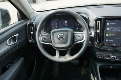 2023 Volvo XC40 B5 Plus Dark Theme