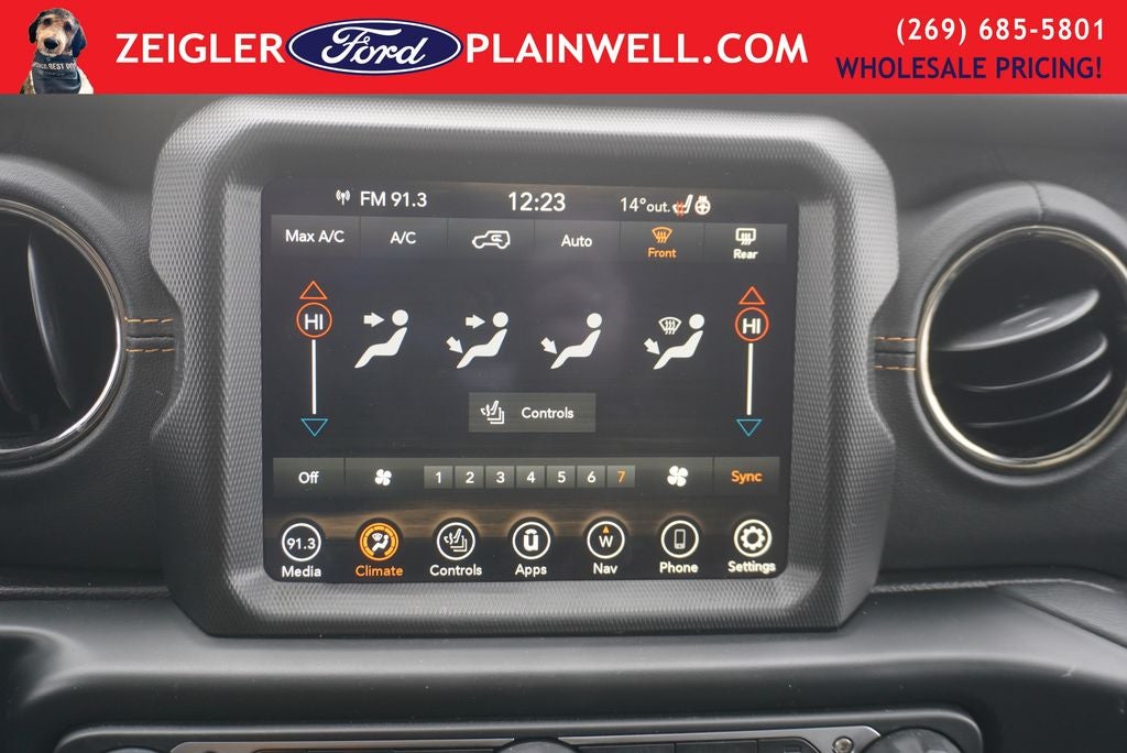 2022 Jeep Wrangler Unlimited Sahara High Altitude LEATHER 4X4 BODY COLOR TO MATCH