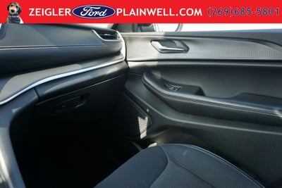 2023 Jeep Grand Cherokee Laredo 4x4 Rear Camera Power Seat