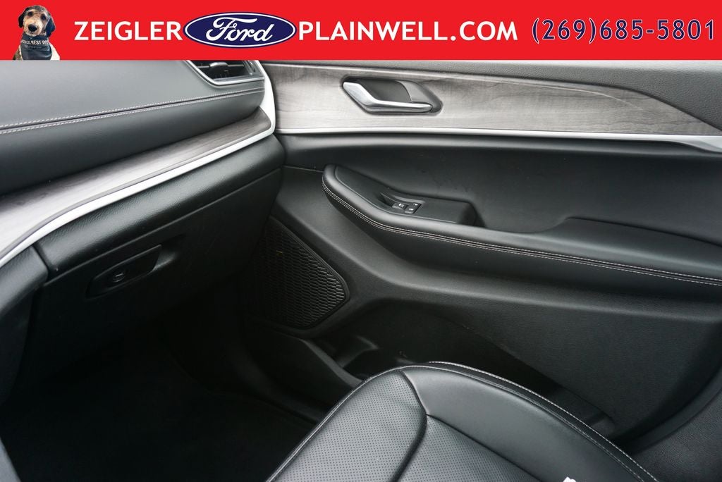 2024 Jeep Grand Cherokee L Limited L LUXURY TECH PANORAMIC ROOF 4X4 LEATHER
