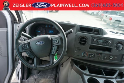 2024 Ford E-450SD Base DRW