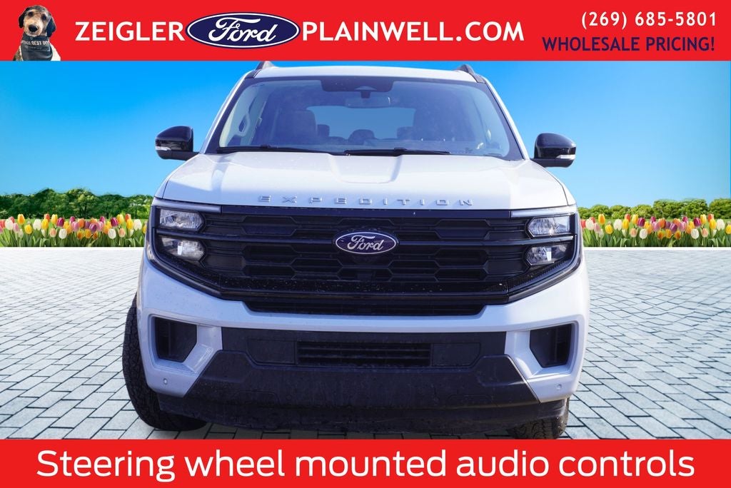 2025 Ford Expedition Max Active 4x4 Leather Panoramic Moonroof Leather Rear Camera