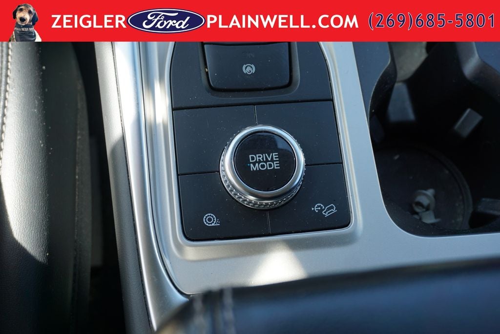 2023 Ford Explorer XLT 4x4 Leather Rear Camera