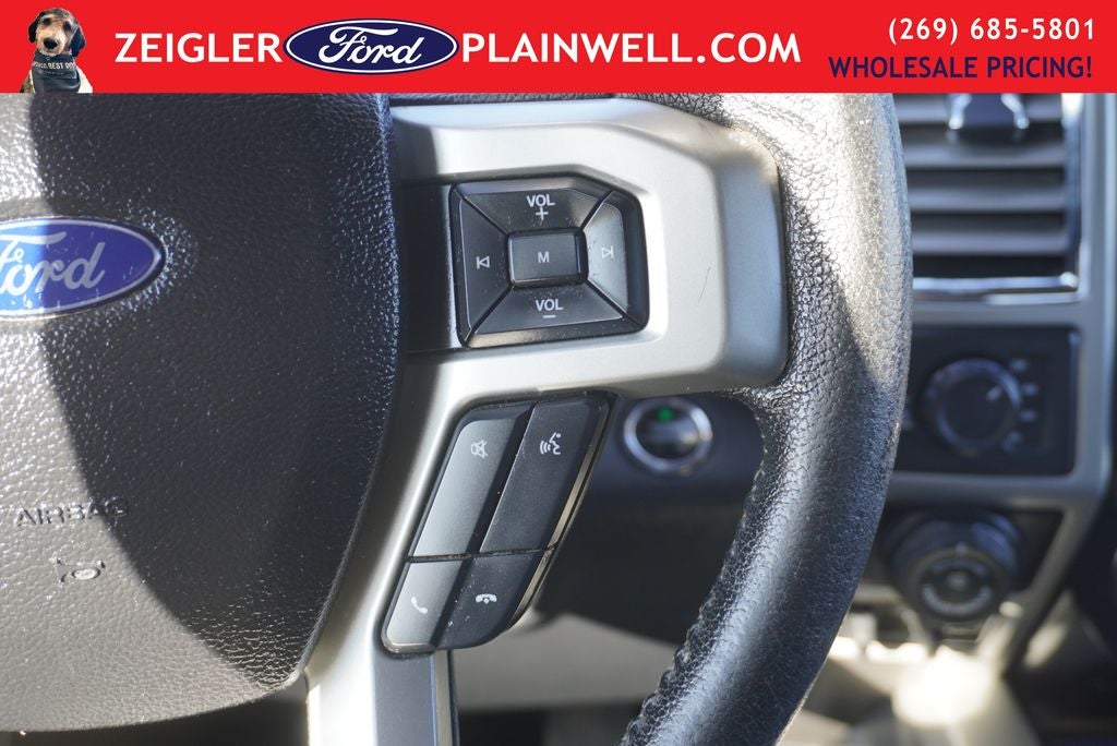 2016 Ford F-150 Lariat Crew Cab 4x4 Heated Leather NAV Chrome Pkg Tow Pkg