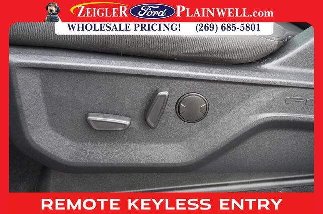 2023 Ford F-150 XLT Crew Cab 4x4 Twin Panel Roof Nav 20" Black Wheels