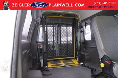2013 Ford E-250 Passenger Wagon High Roof Passenger with Wheelchair Access