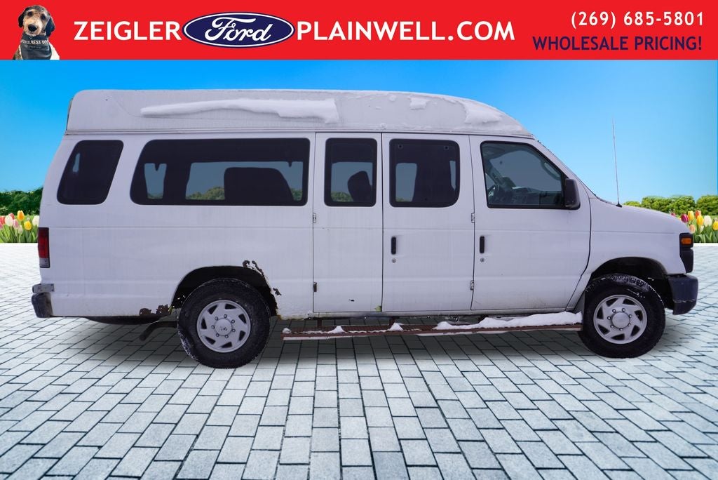 2013 Ford E-250 Passenger Wagon High Roof Passenger with Wheelchair Access