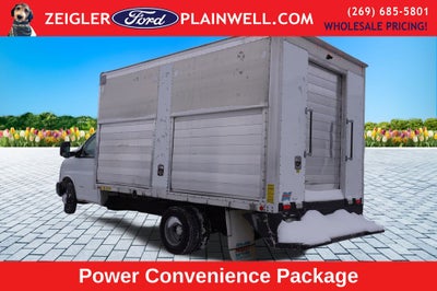 2015 Chevrolet Express 4500 Base Cutaway