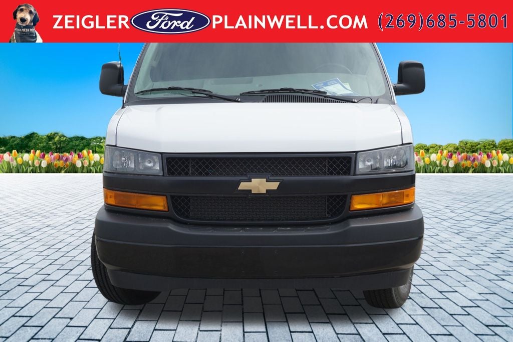 2024 Chevrolet Express 3500 Work Van Cargo
