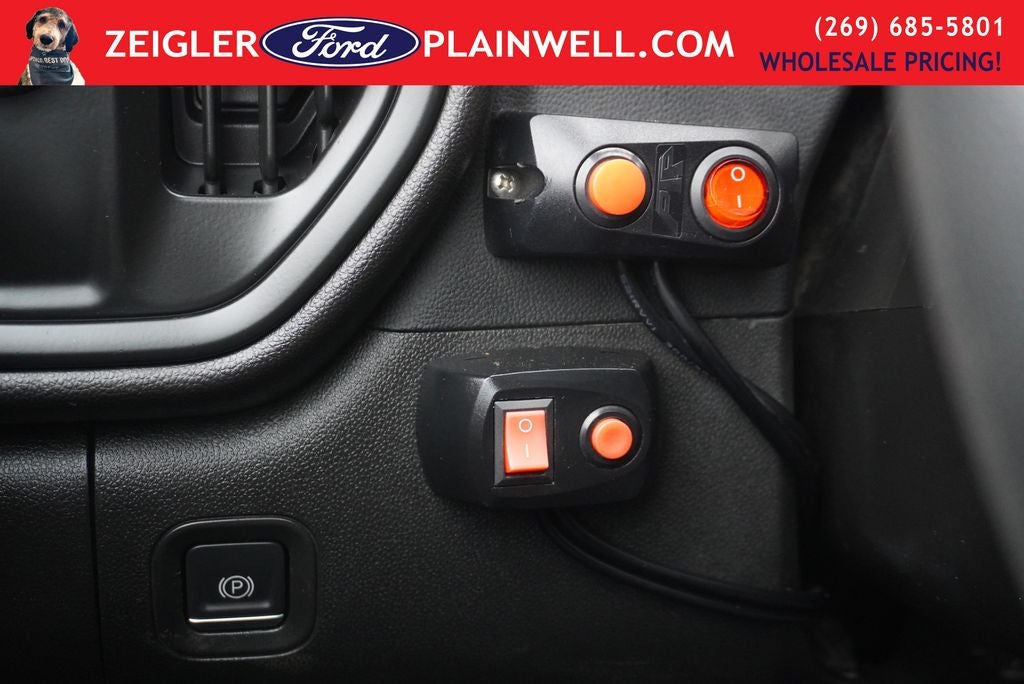 2022 GMC Sierra 3500HD Pro Reg Cab Dually 6.6 Liter V8