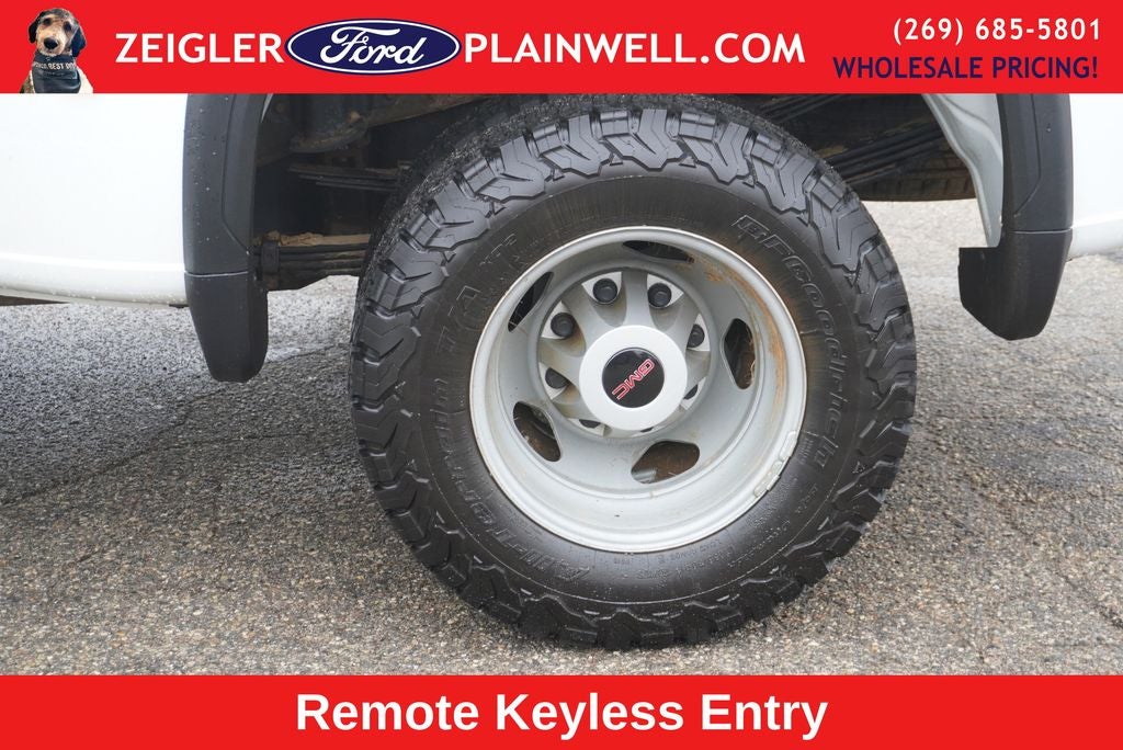 2022 GMC Sierra 3500HD Pro Reg Cab Dually 6.6 Liter V8