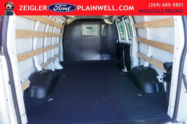 2024 GMC Savana 2500 Work Van