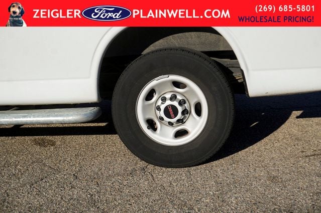 2024 GMC Savana 2500 Work Van