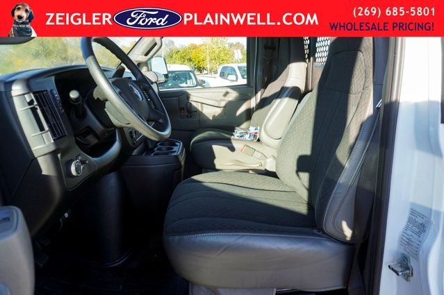 2024 GMC Savana 2500 Work Van