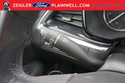 2024 Cadillac XT5 Premium Luxury Heated Leather Panoramic Roof Carplay Nav R Camera