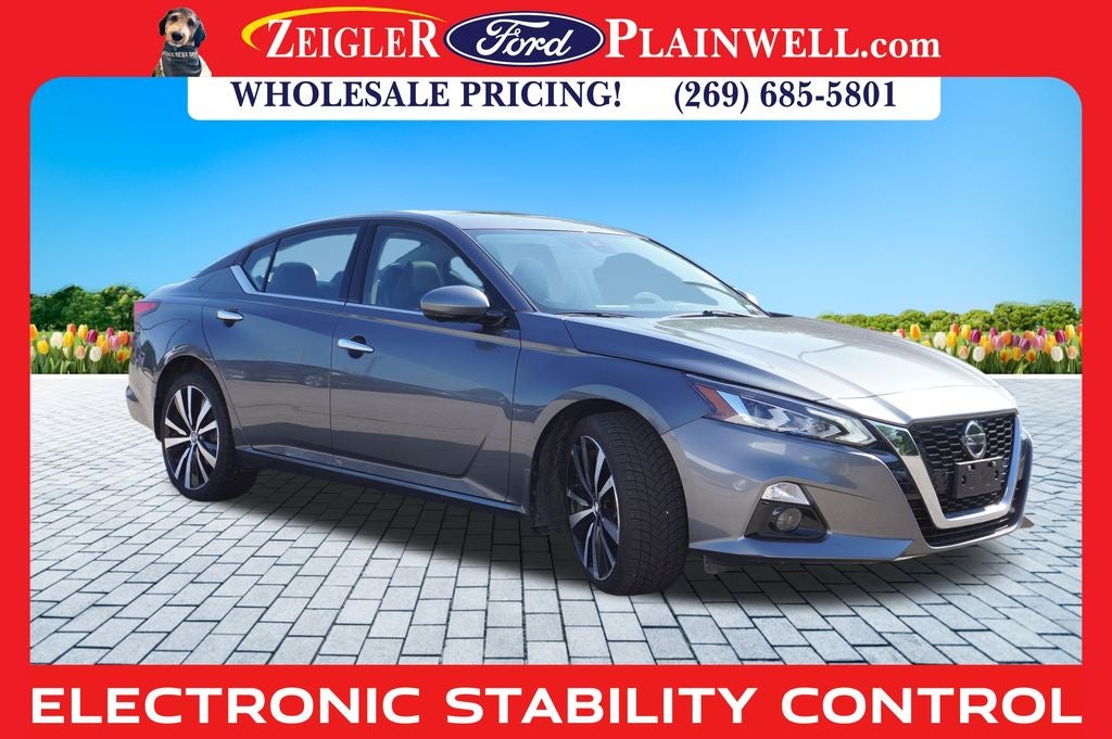 2019 Nissan Altima 2.5 Platinum AWD NAV Heated Leather Heated Steering Power Moonr