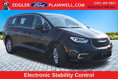 2024 Chrysler Pacifica Touring L Leather