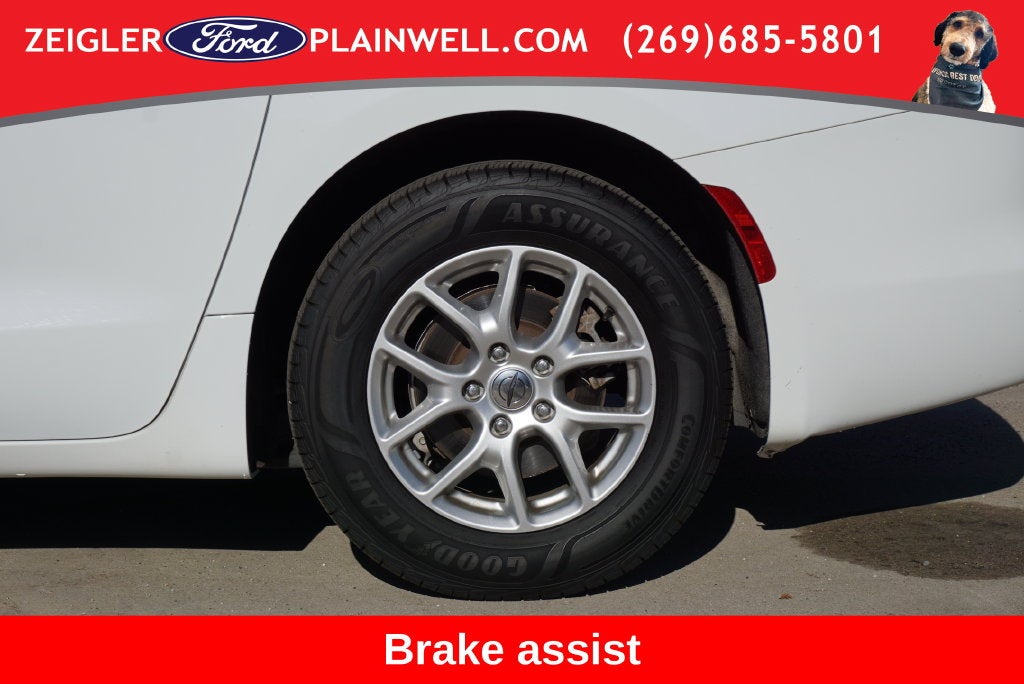 2023 Chrysler Voyager LX