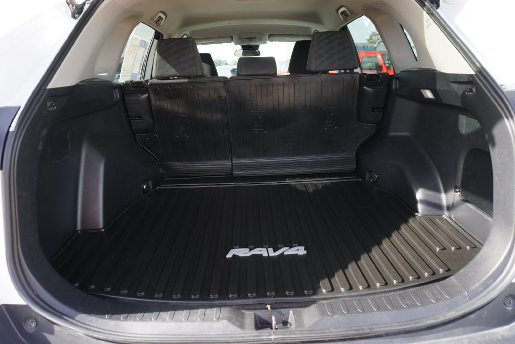 2022 Toyota RAV4 LE AWD Blind Spot Pkg Rear Camera
