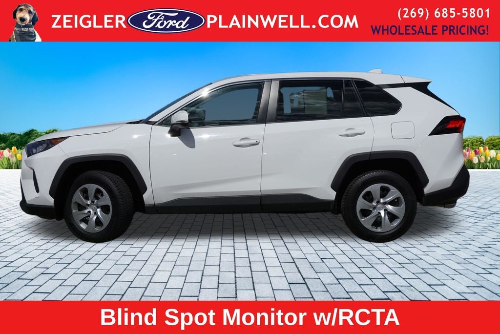 2022 Toyota RAV4 LE