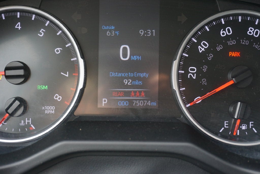 2022 Toyota RAV4 LE