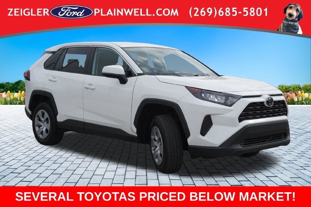 2022 Toyota RAV4 LE