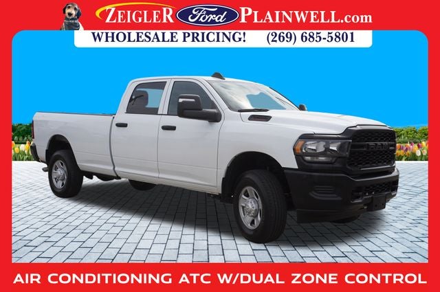 2023 RAM 3500 Tradesman 4x4 CREW CAB LONG BOX 6.4L V8 Nav HD Vinyl Seat Tr