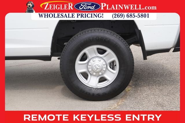 2023 RAM 3500 Tradesman 4x4 CREW CAB LONG BOX 6.4L V8 Nav HD Vinyl Seat Tr