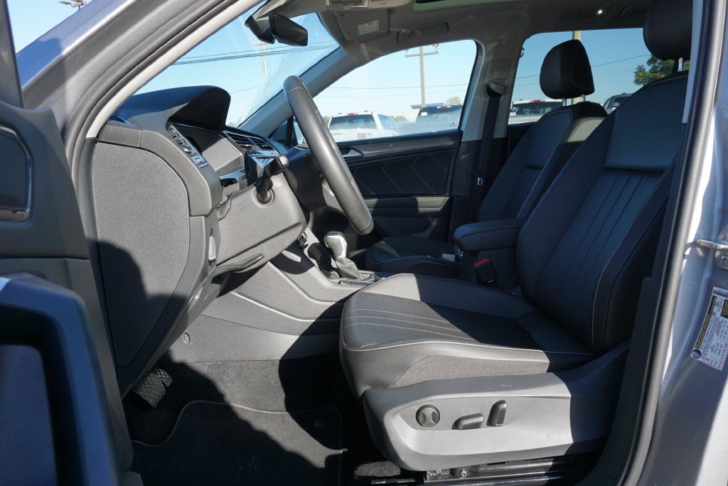 2023 Volkswagen Tiguan 2.0T SE AWD PANORAMIC ROOF HEATED LEATHER