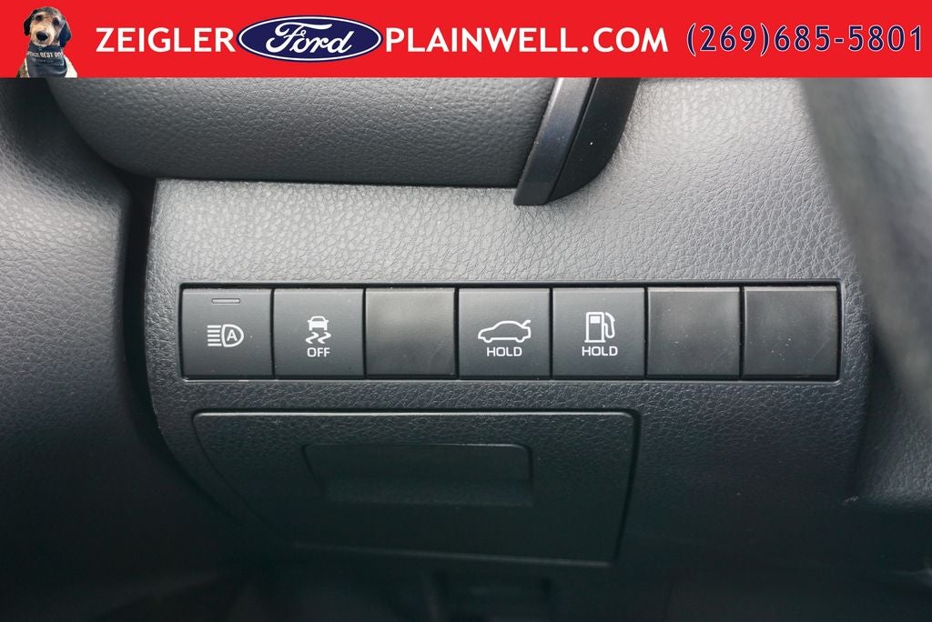 2024 Toyota Camry Hybrid LE