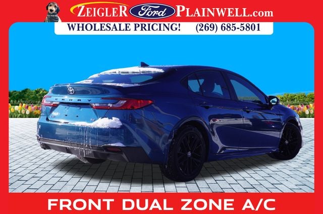 2025 Toyota Camry SE