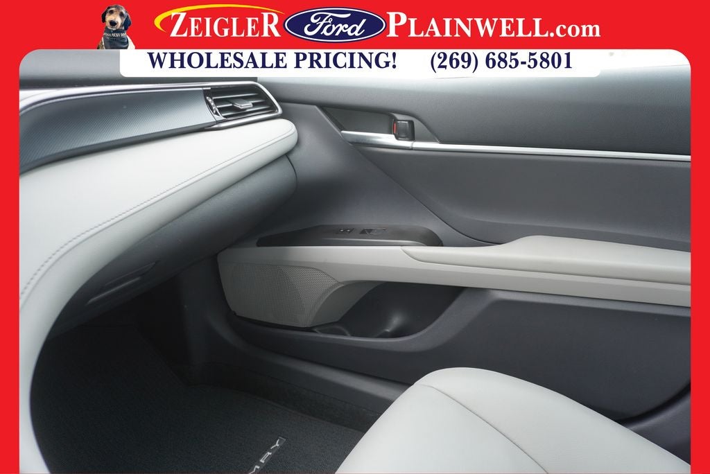 2023 Toyota Camry Hybrid SE