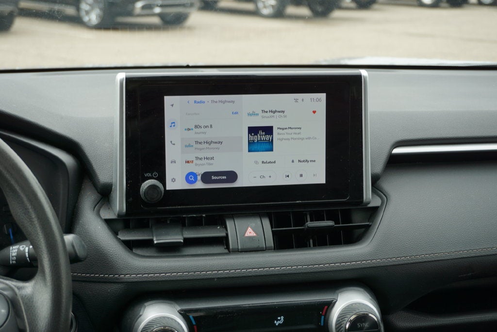2023 Toyota RAV4 Hybrid XLE