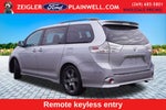 2016 Toyota Sienna SE Premium 8 Passenger