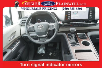 2023 Toyota Sienna XLE 7 Passenger