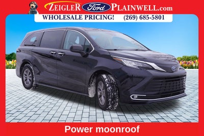 2023 Toyota Sienna XLE 7 Passenger