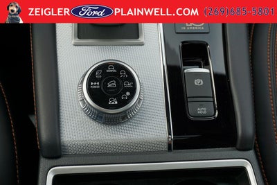 2023 Mitsubishi Outlander PHEV 40th Anniversary