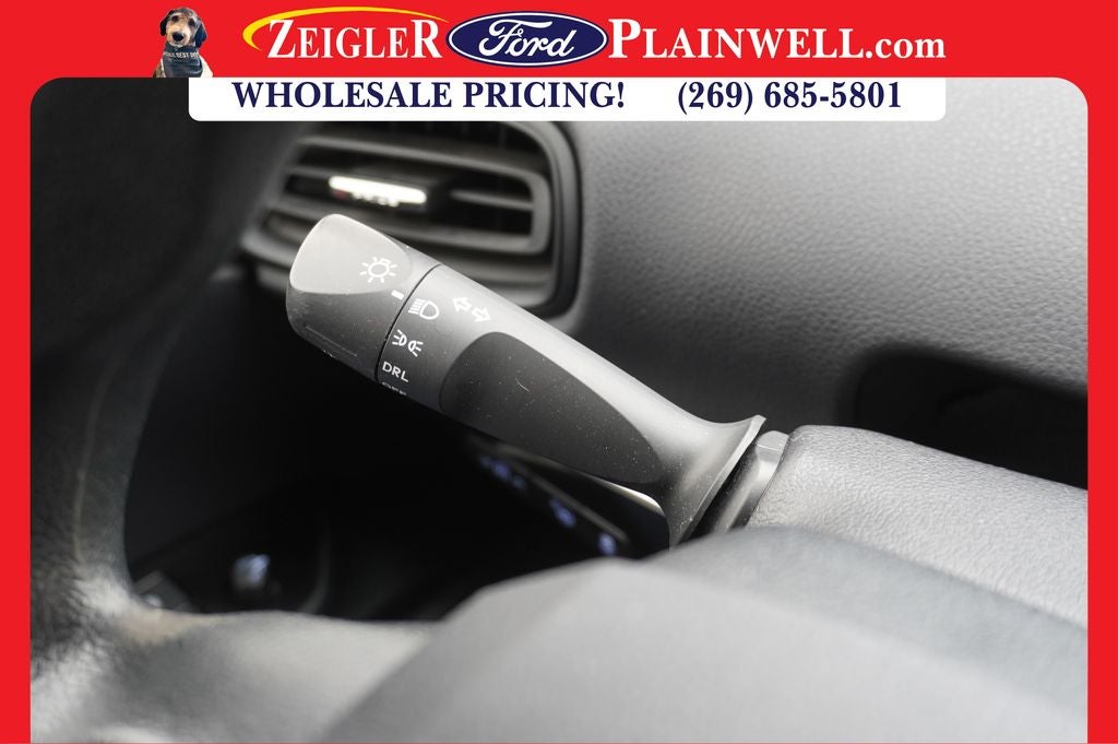 2022 Toyota Prius L HYBRID