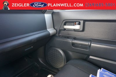 2014 Toyota FJ Cruiser Base 4x4 2 Tone Paint