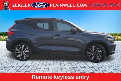2022 Volvo XC40 Recharge Pure Electric P8 Plus