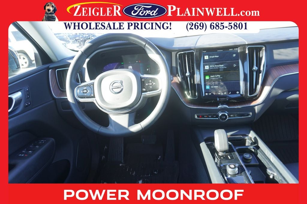 2023 Volvo XC60 Recharge Plug-In Hybrid T8 Plus Dark Theme